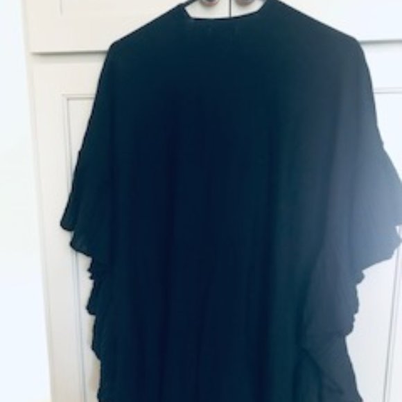 NWT Max StudioRuffled-Trim Knit Poncho - Picture 10 of 11